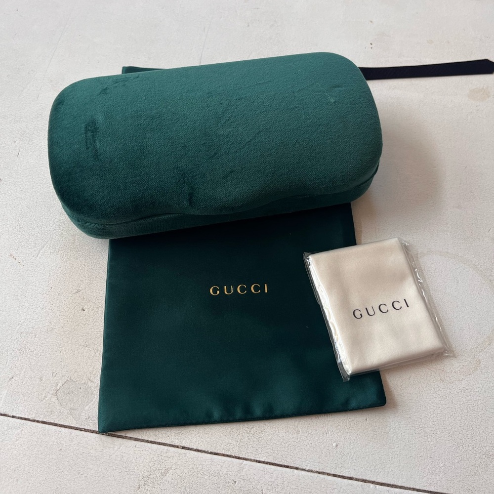 Gucci sunglasses case teal velvet